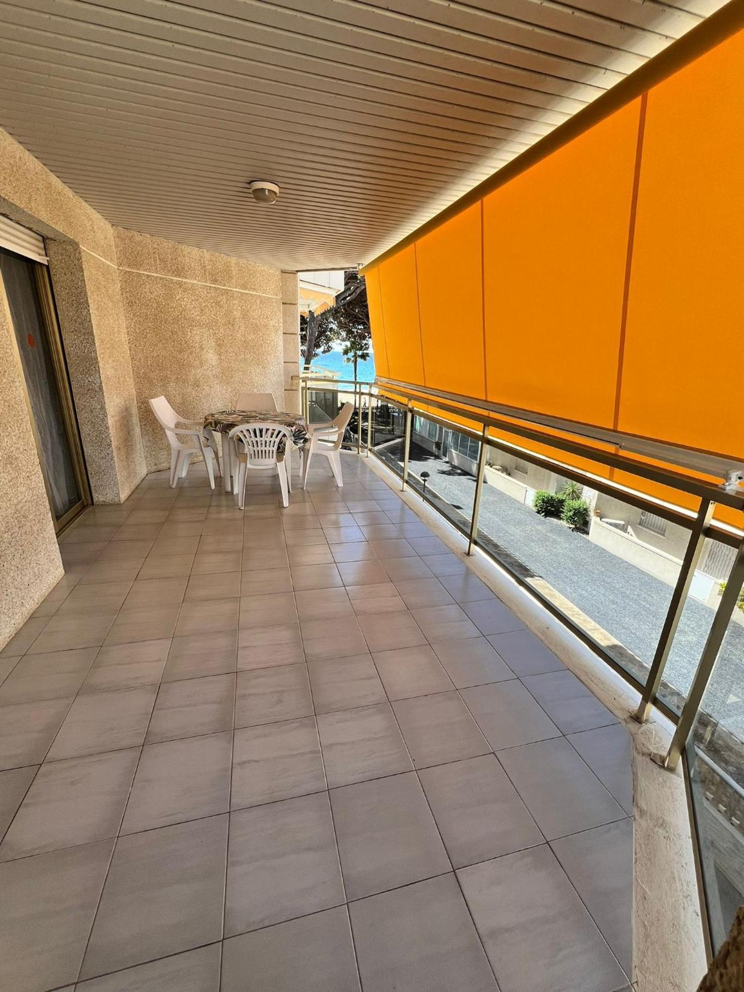 Apartamentos Versailles Villafortuny Zewnętrze zdjęcie