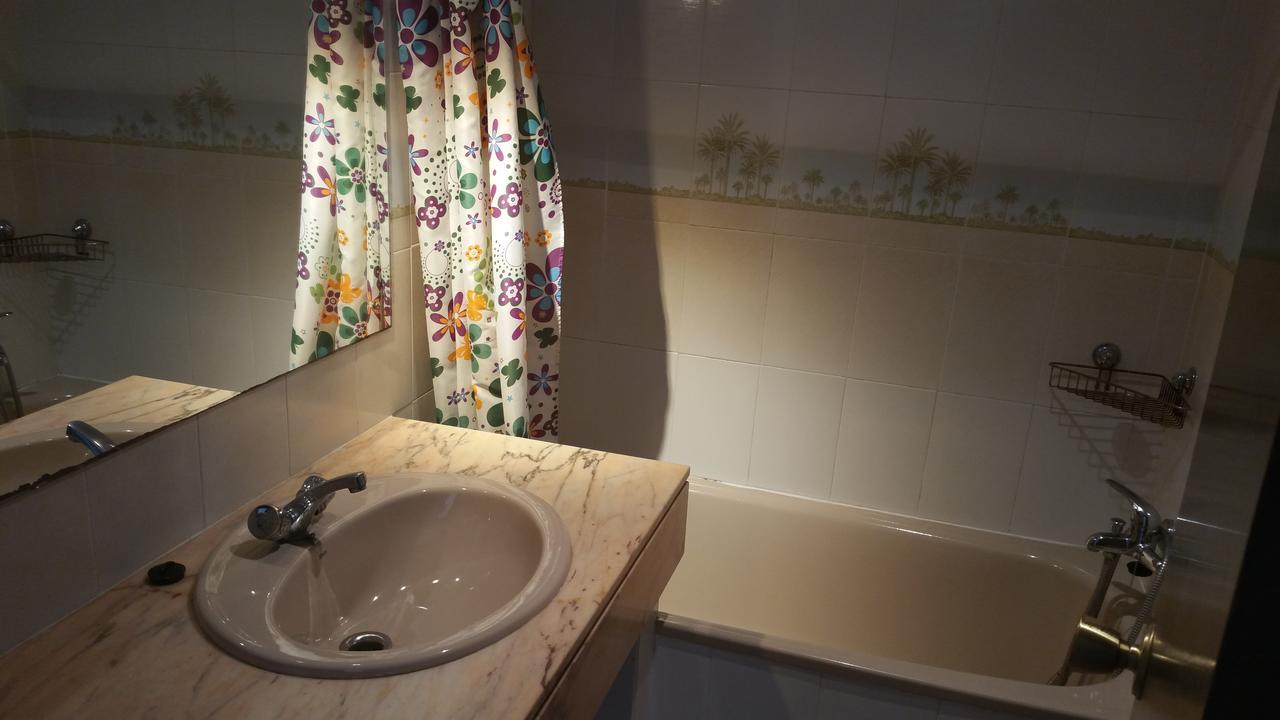 Apartamentos Versailles Villafortuny Zewnętrze zdjęcie